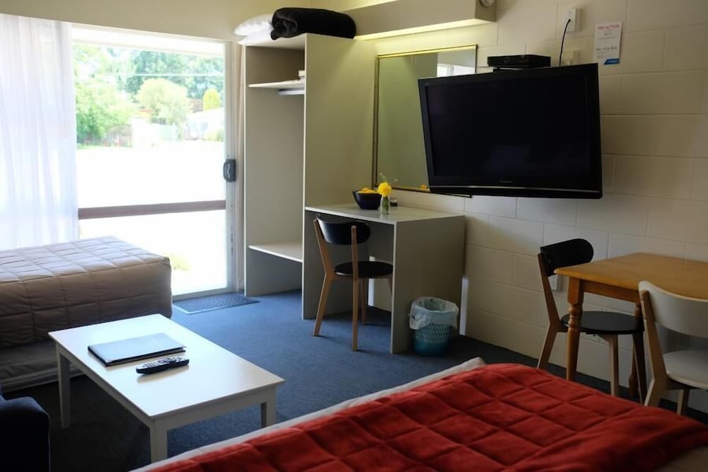 Фото Montana Lodge Motel