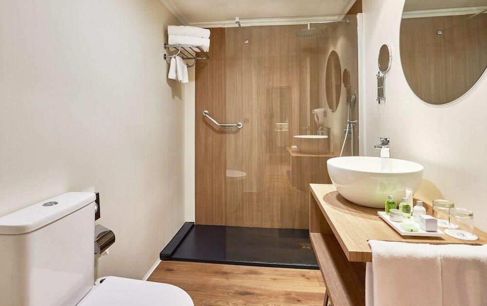 Фото Nh Córdoba Califa Hotel