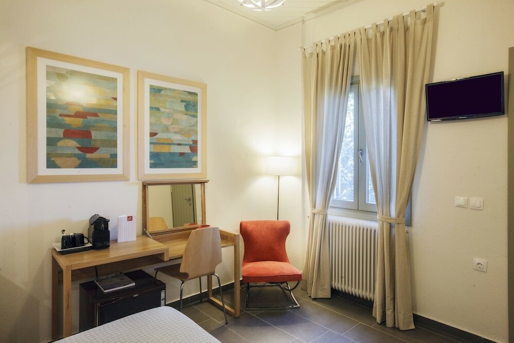 Фото отеля 2