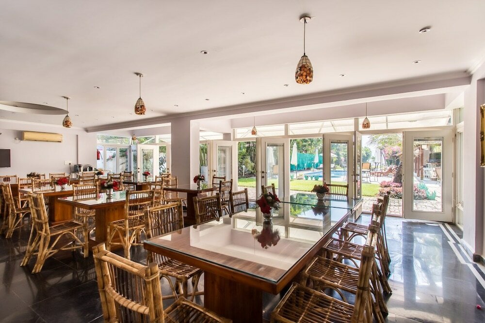 Фото Safira River Front Resort