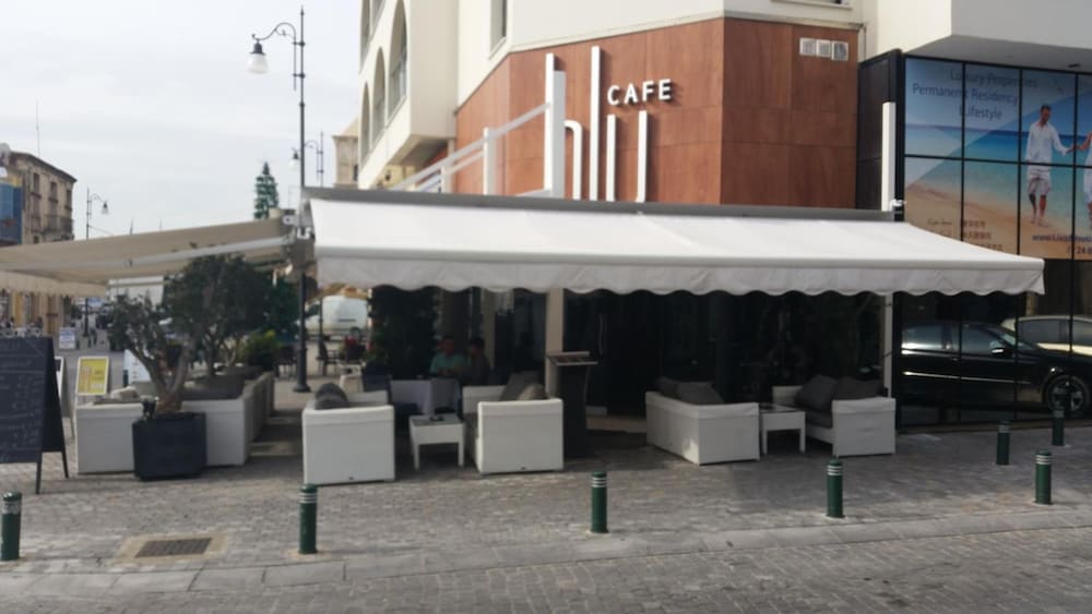 Фото Livadhiotis City Hotel