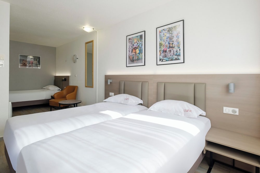 Фото Hotel Tambourin