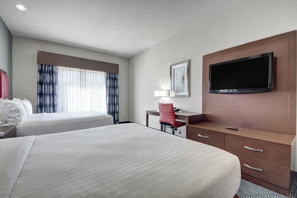 Фото Holiday Inn Express & Suites Oklahoma City North, an Ihg Hotel