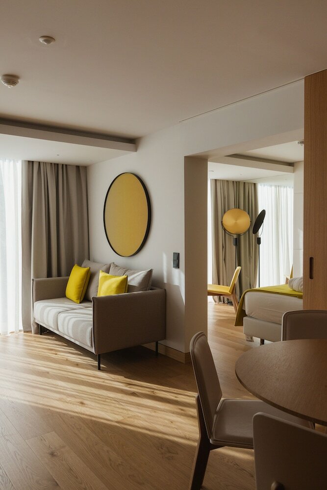 Фото Lumen Hotel & The Lisbon Light Show