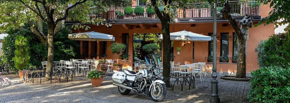 Фото Don Abbondio