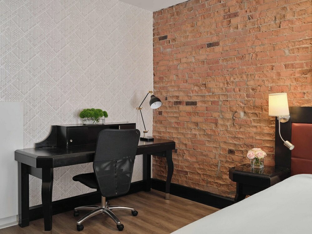 Фото Hôtel Place d'Armes