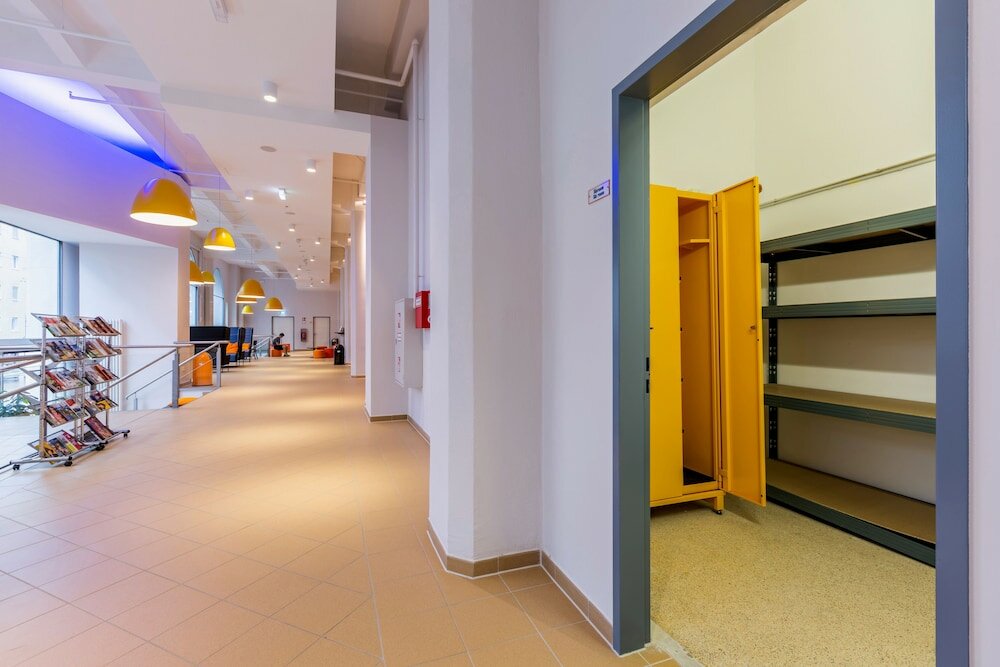 Фото A&o Salzburg Hauptbahnhof