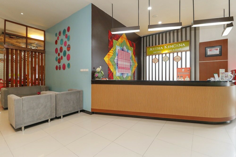 Фото RedDoorz Plus near Pantai Losari