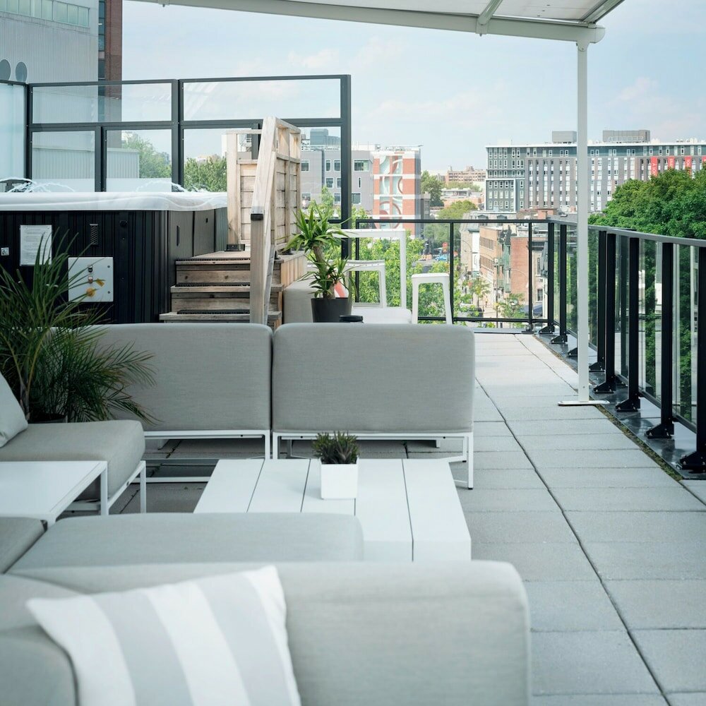 Фото Boxotel Montreal