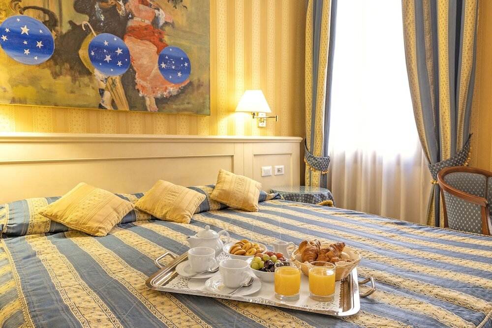 Фото Hotel Bella Venezia