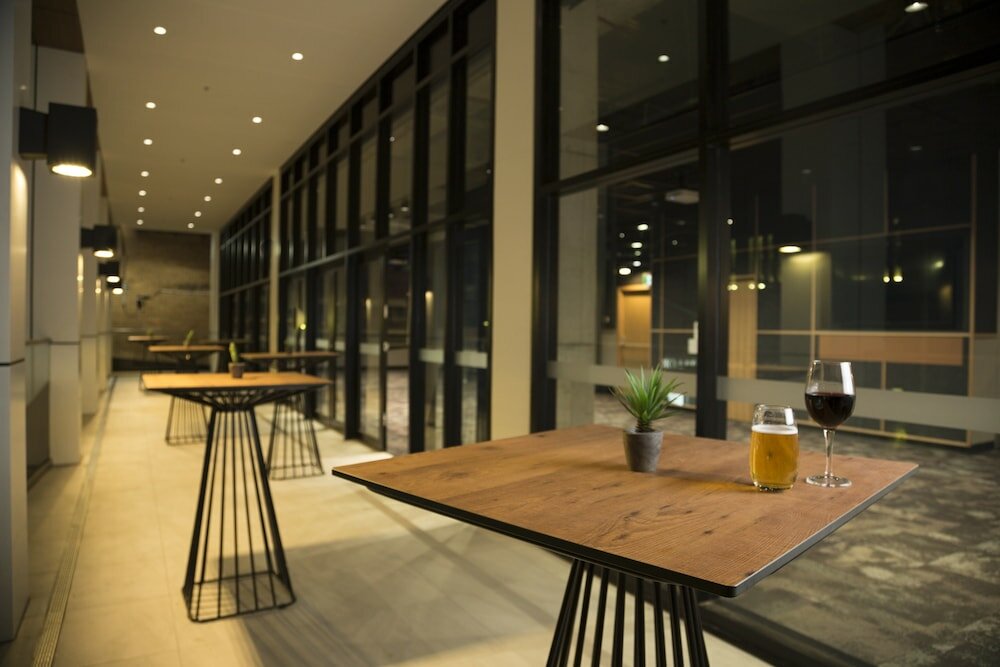 Фото Holiday Inn Express Adelaide City Centre