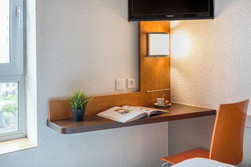 Фото Premiere Classe Lyon Centre - Gare Part Dieu