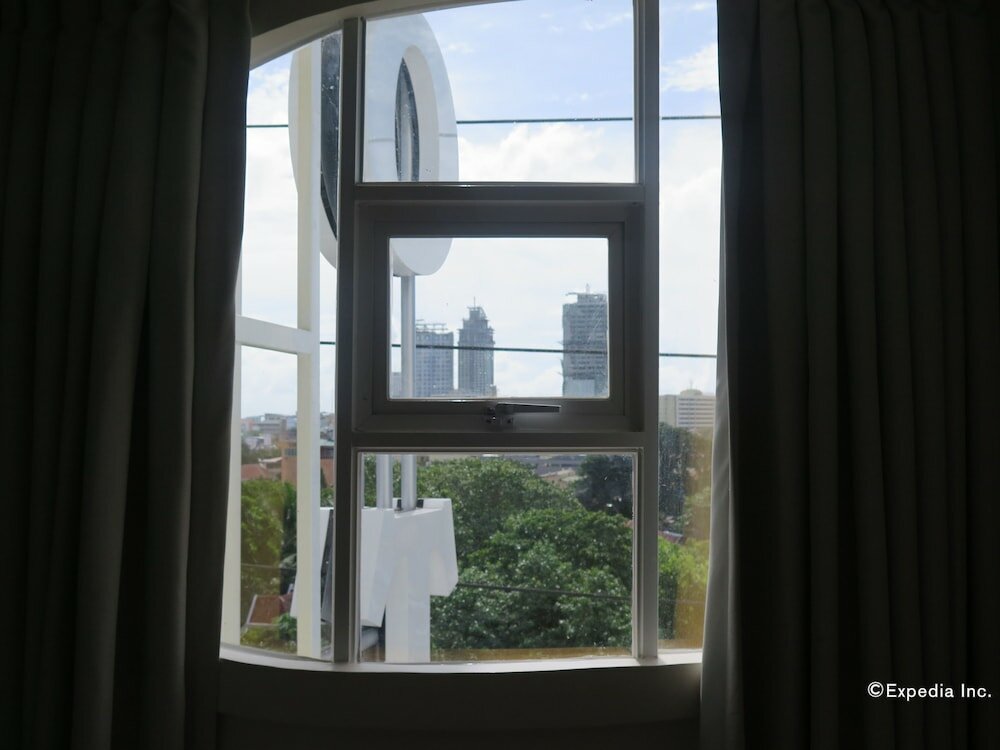 Фото S Hotel and Residences