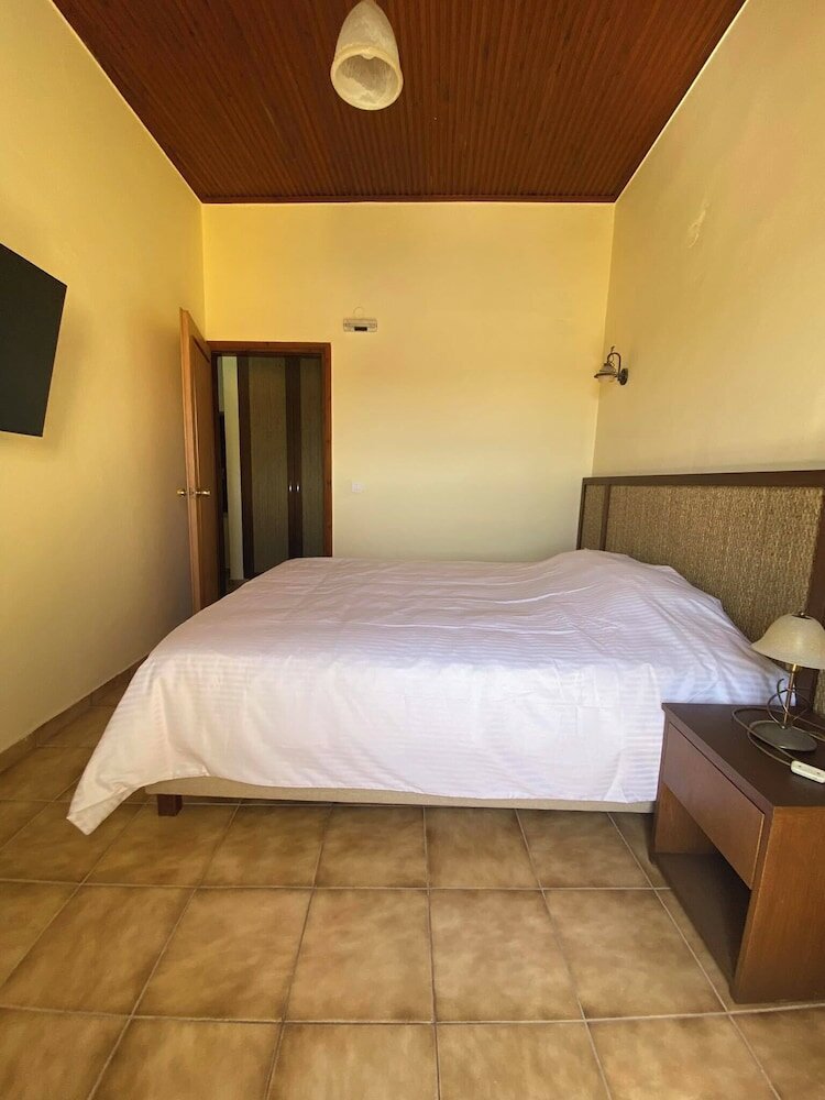 Фото Helena Hotel