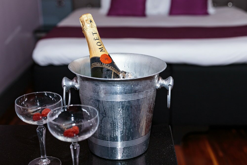 Фото Angel's Share Hotel