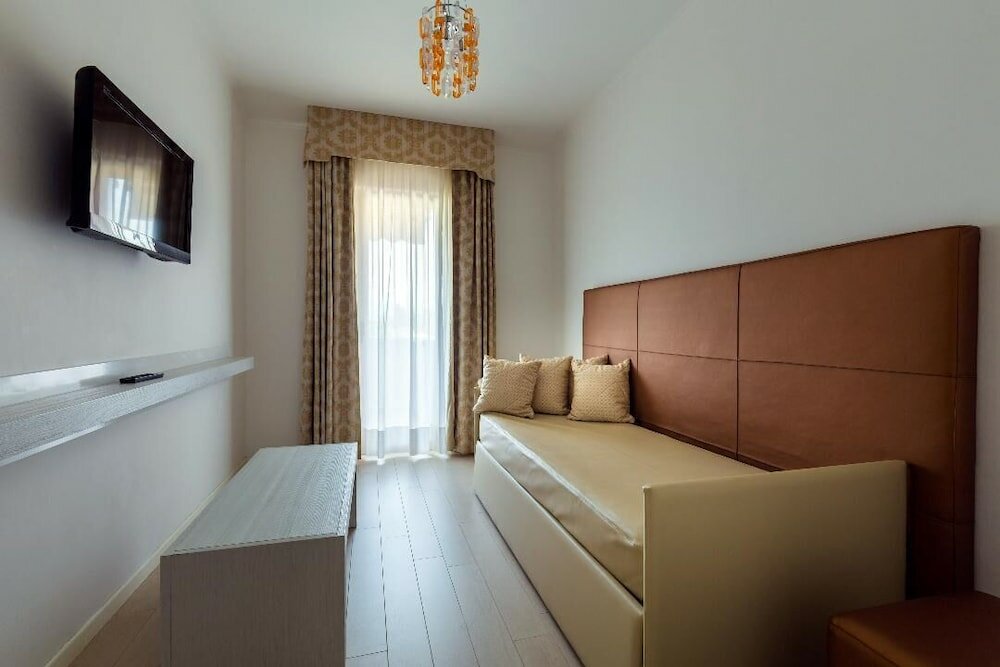 Фото Hotel Continental Wellness & SPA