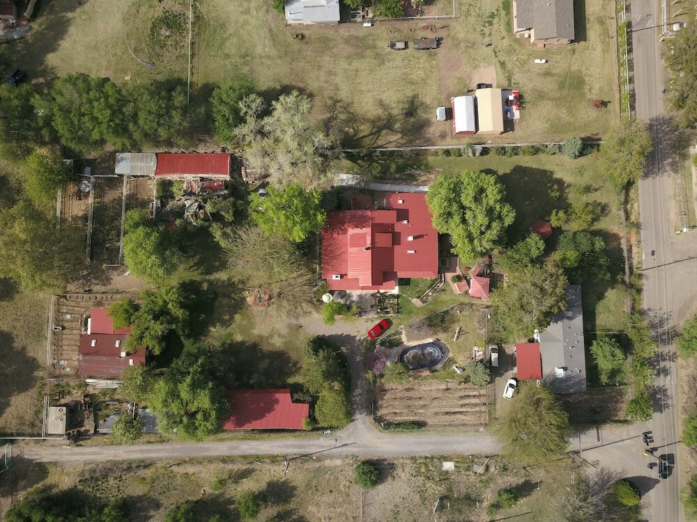 Фото Red Horse Bed and Breakfast