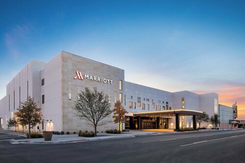 Гостиница Odessa Marriott Hotel & Conference Center в Одессе