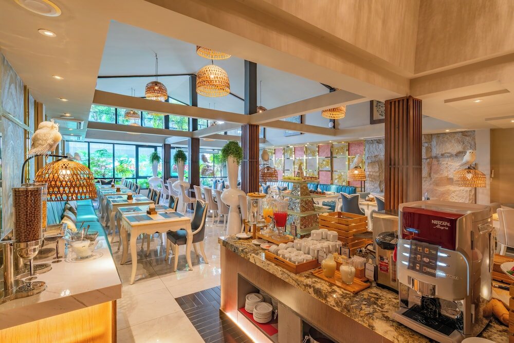 Фото A&em Saigon Hotel