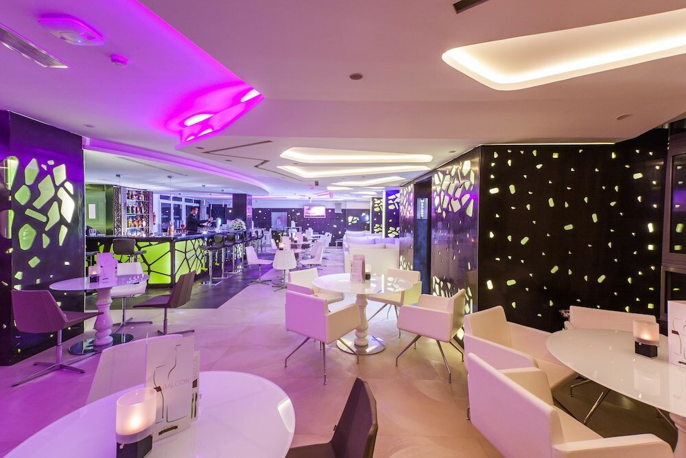 Фото 24991631808