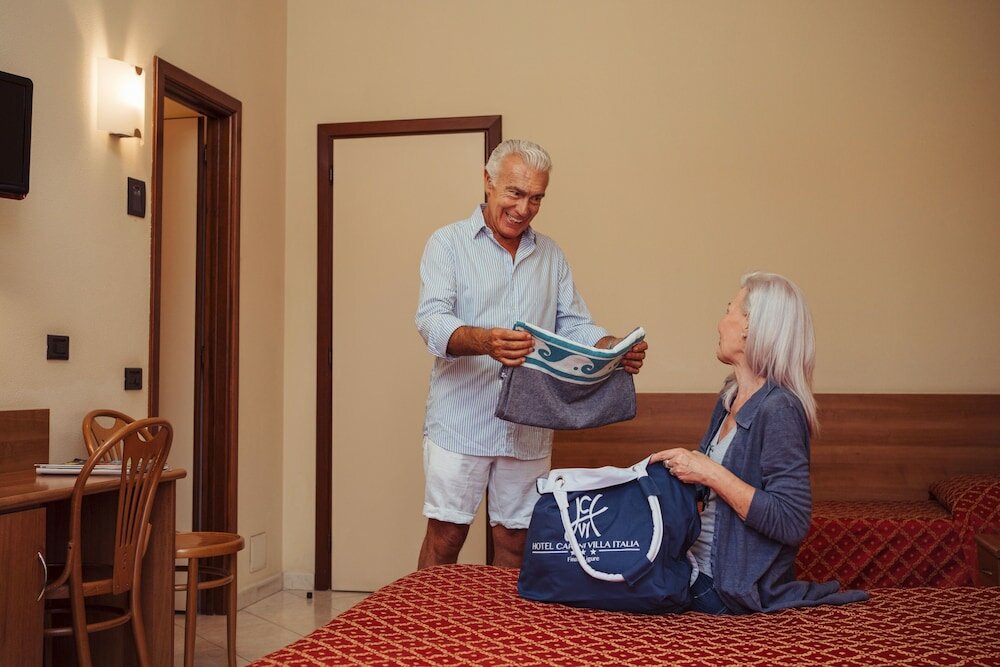 Фото Hotel Careni Villa Italia