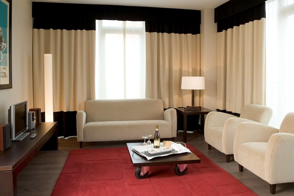 Фото Nh Valladolid Bálago