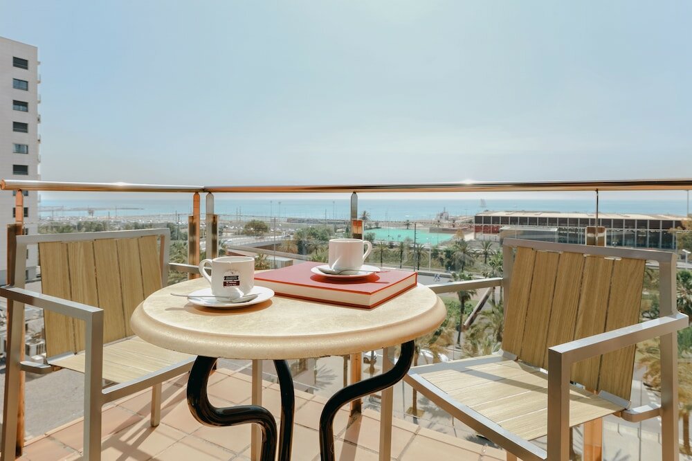 Фото Hotel Catalonia Barcelona Beach