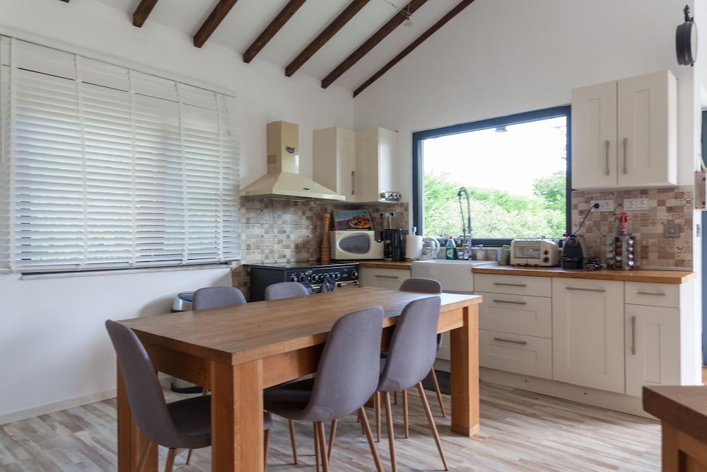 Фото Cherry Tree Cottage