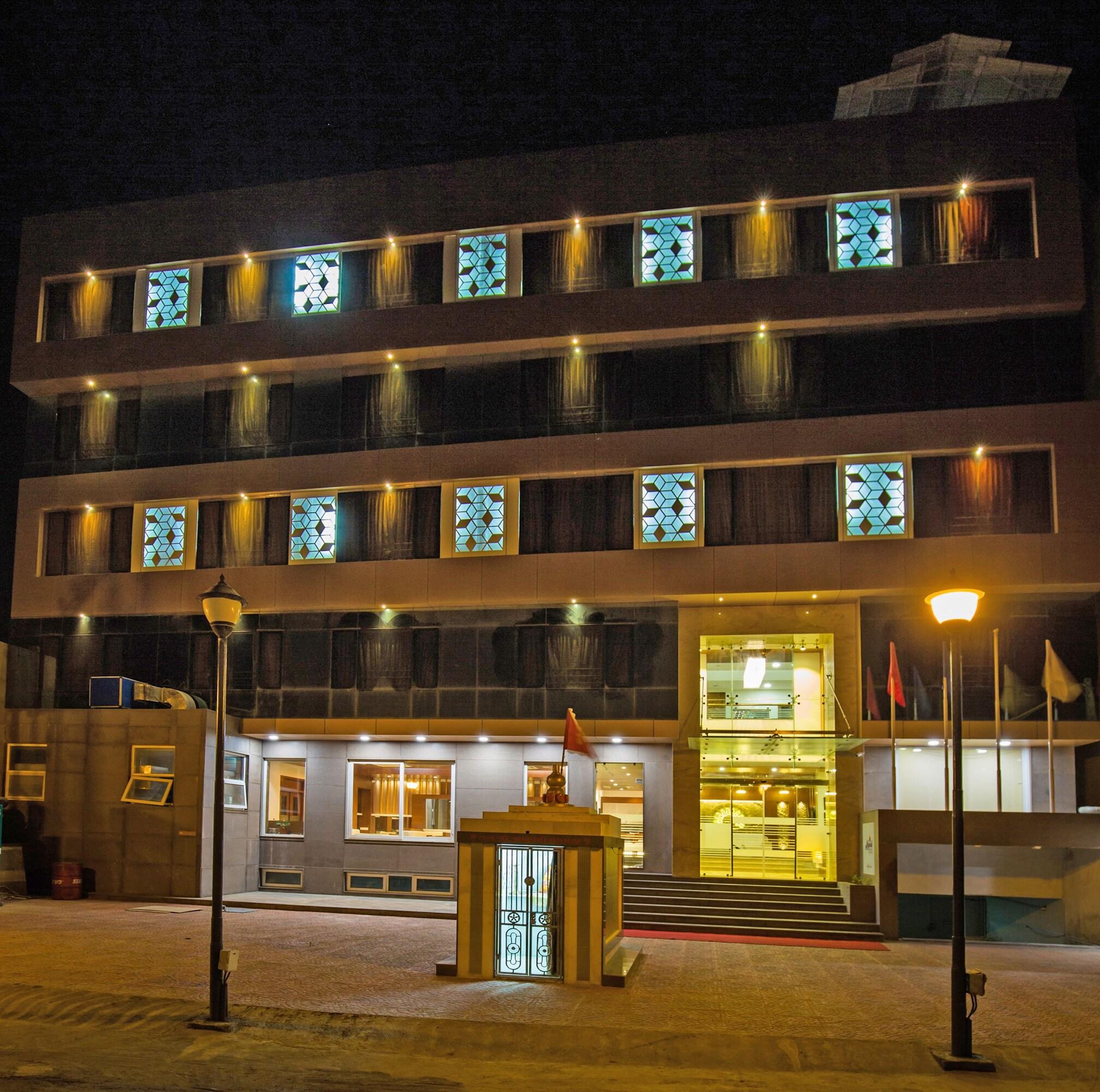 Фото отеля 1