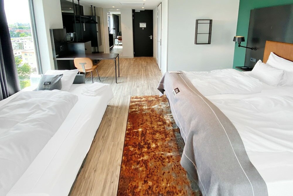 Фото The niu Fender