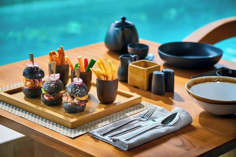 Фото Courtyard by Marriott Bali Nusa Dua Resort