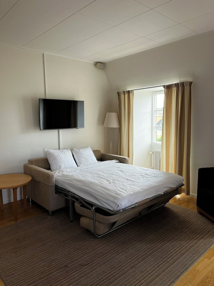 Фото Hotel Bishops Arms Strängnäs