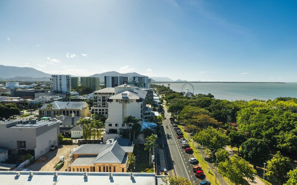 Фото Pacific Hotel Cairns