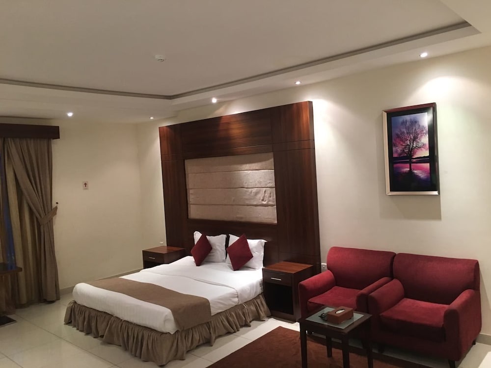 Фото Baron Al Masif