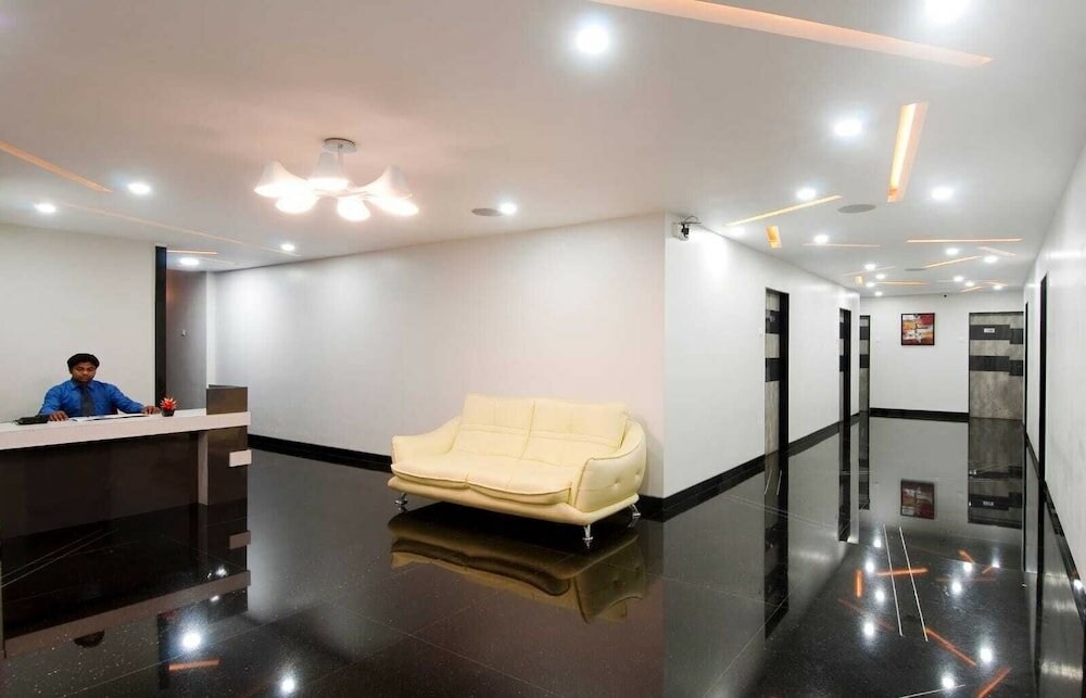 Фото Oyo 4155 Hotel The Sudesh