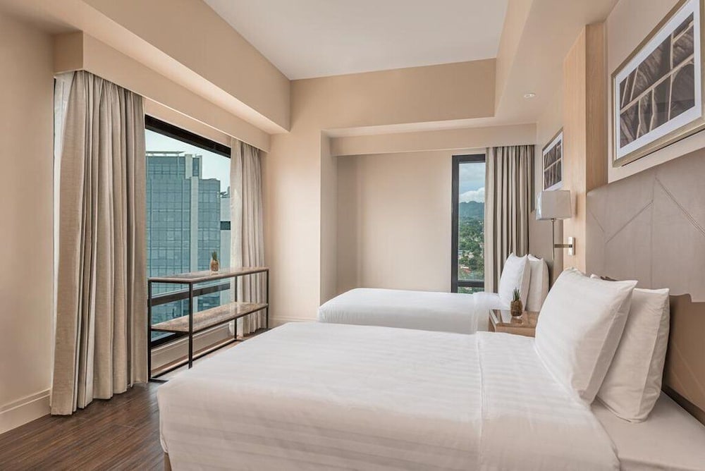 Фото Seda Central Bloc Cebu