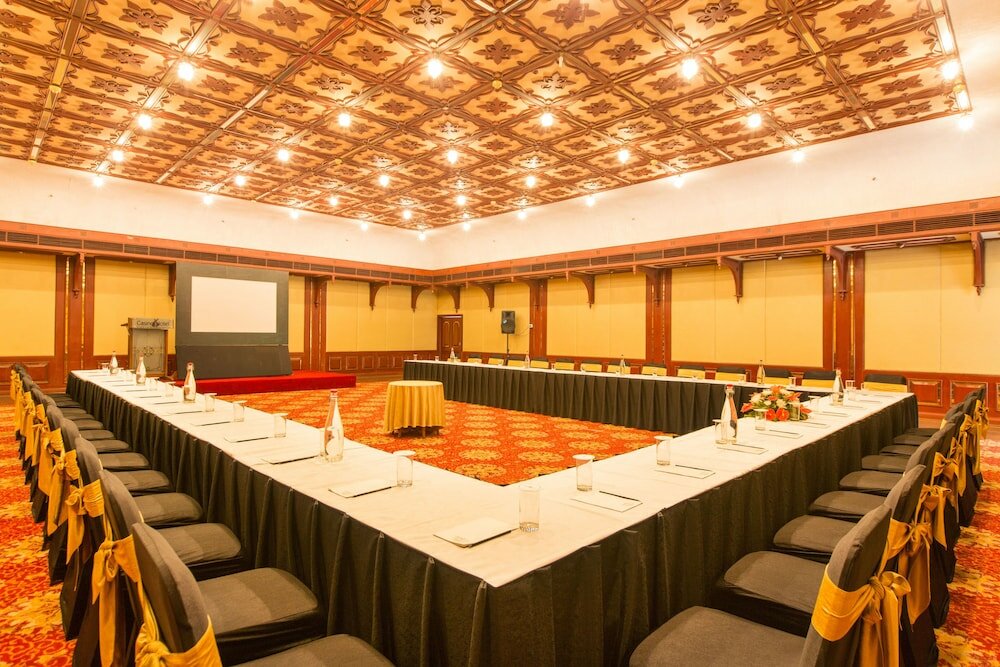 Фото Casino Hotel - Cgh Earth, Cochin