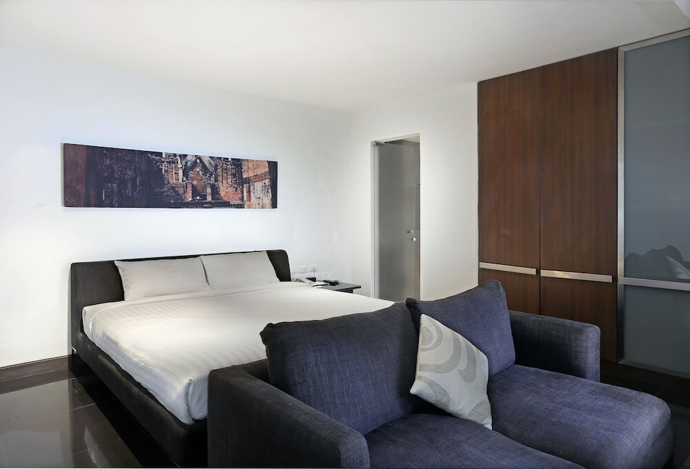 Фото S33 Compact Sukhumvit Hotel