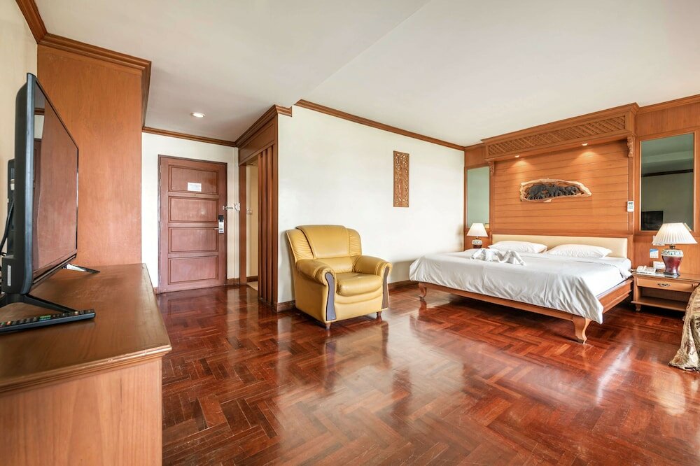 Фото Royal Ivory Sukhumvit Nana