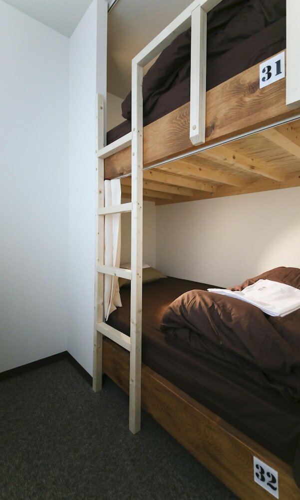 Фото Roots Hostel