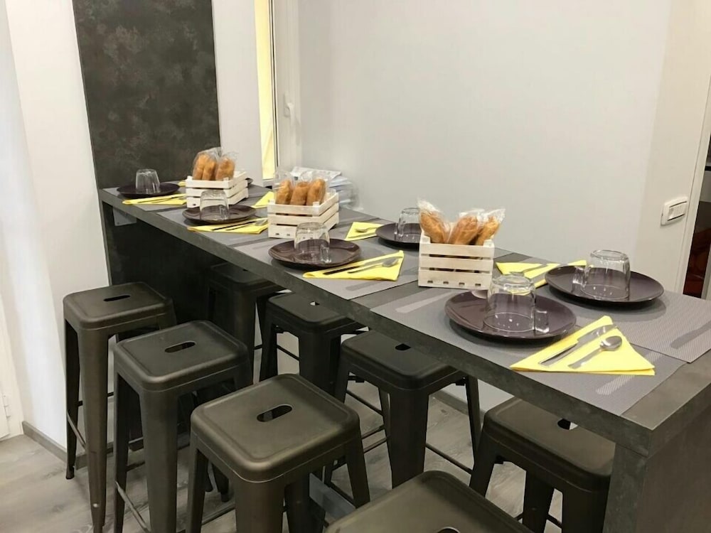 Фото Sensation House