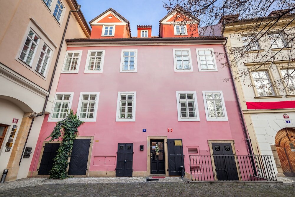 Фото Tyn Yard Residence