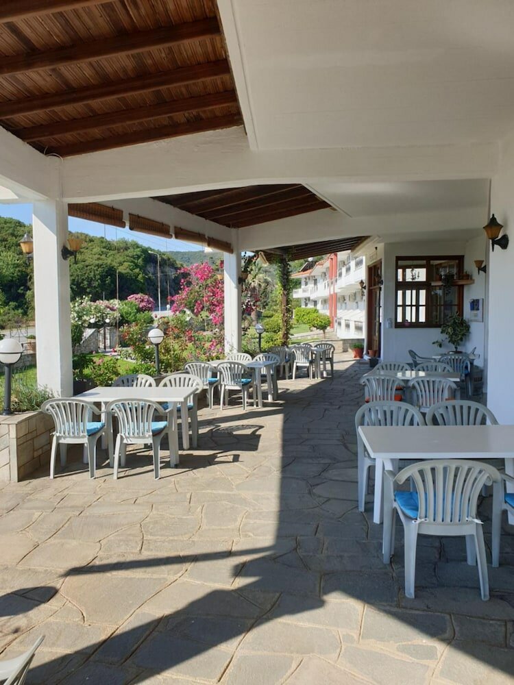 Фото Ermioni Hotel