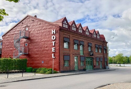 Гостиница Hotel Hamngatan 27 в Лене Халланд