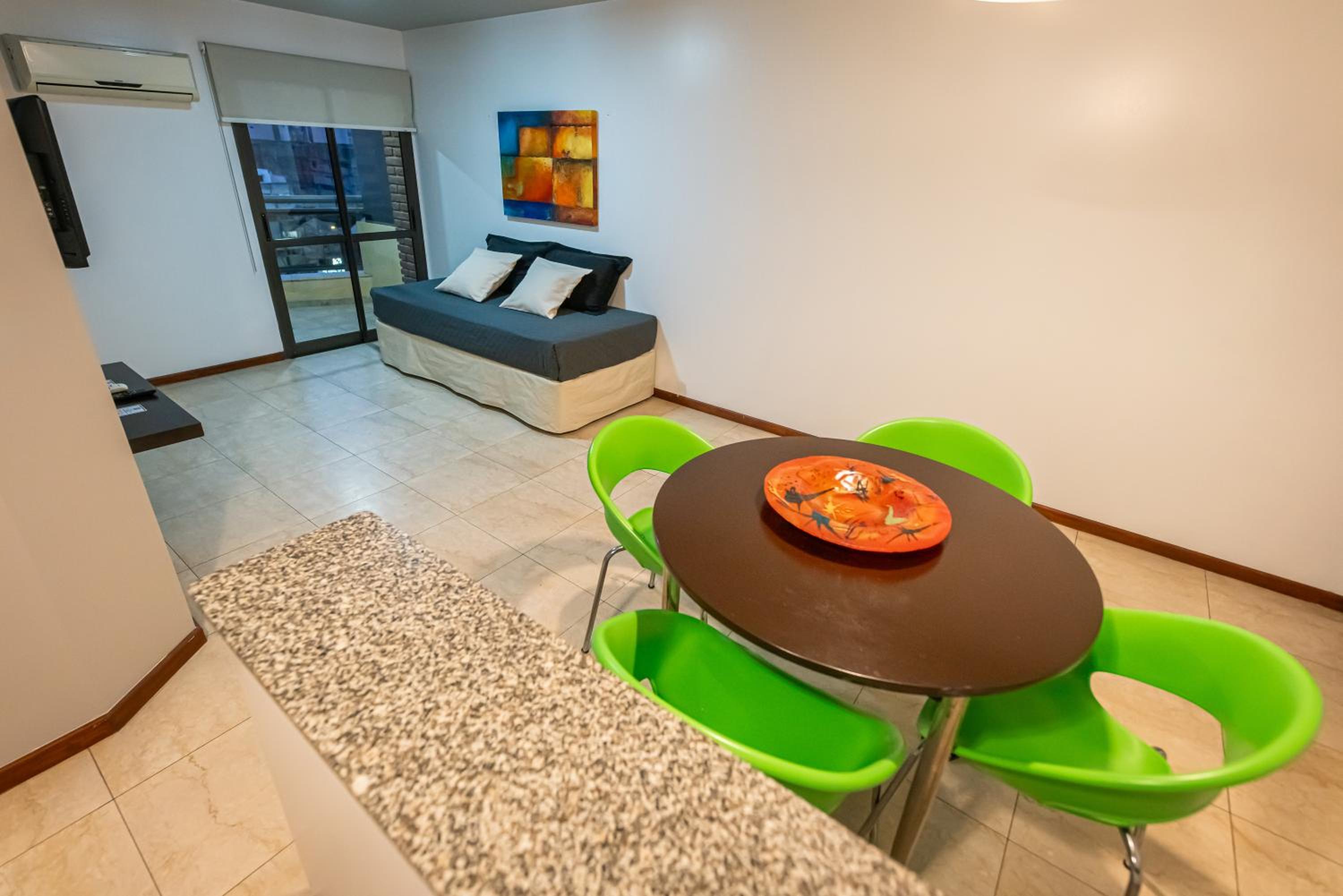 Фото Kube Apartments Express