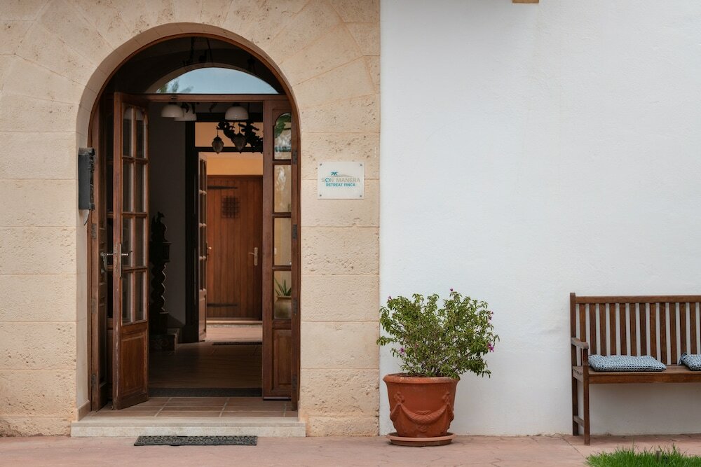 Фото Son Manera Retreat Finca