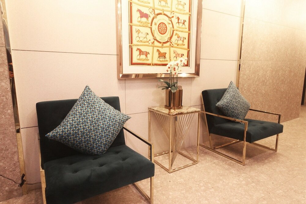 Фото Brown-Dot Seomyeon 1