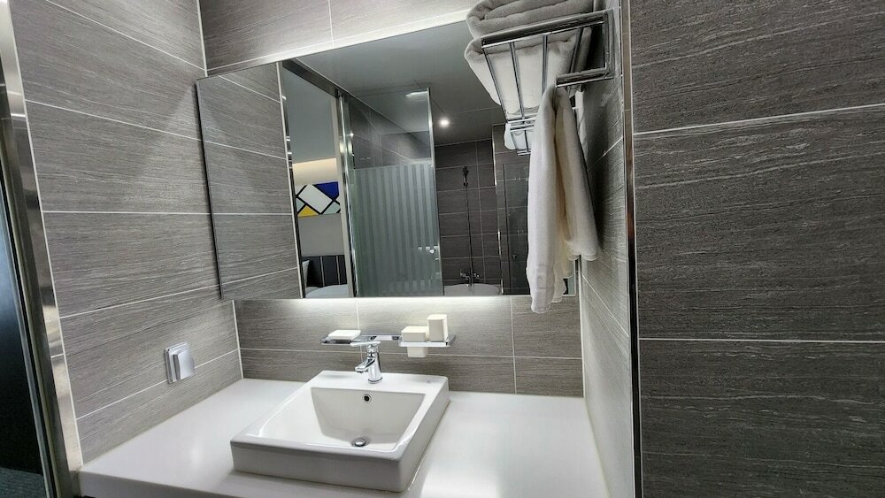 Фото Yongin Central Co'op Hotel