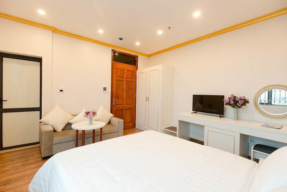 Фото Honeymoon Hotel & Apartment