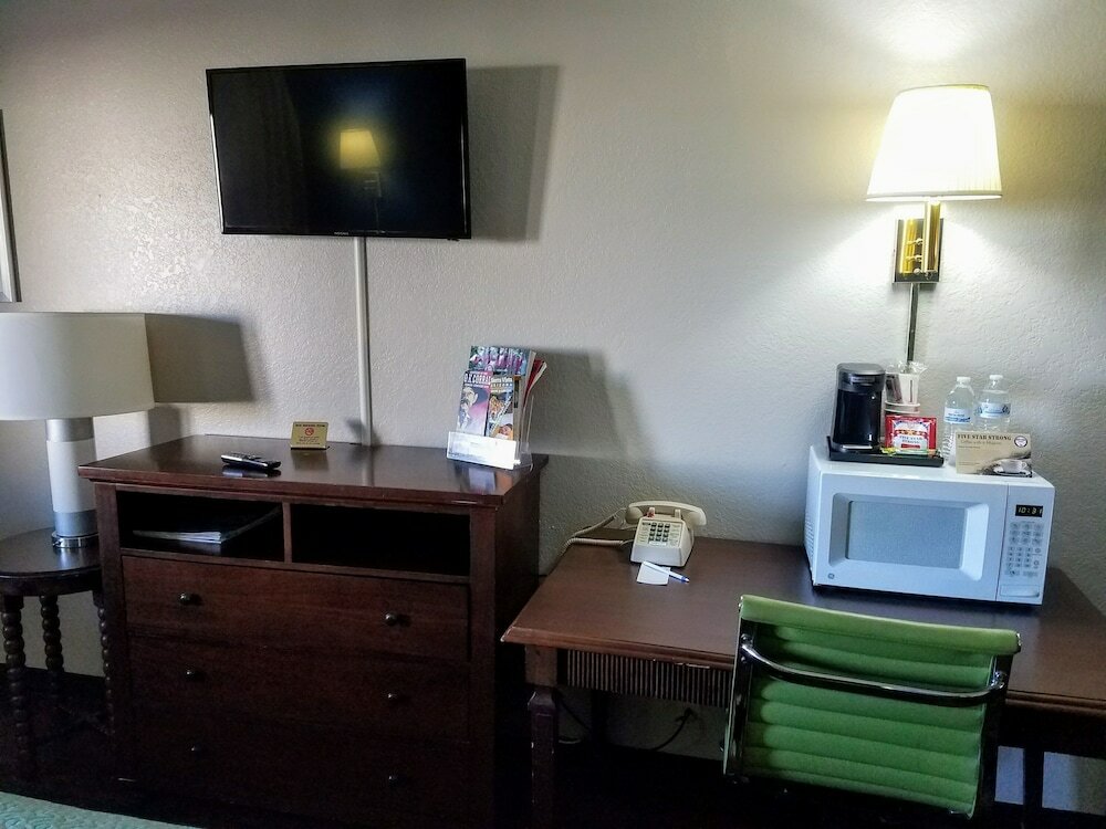 Фото Rodeway Inn near Ft Huachuca